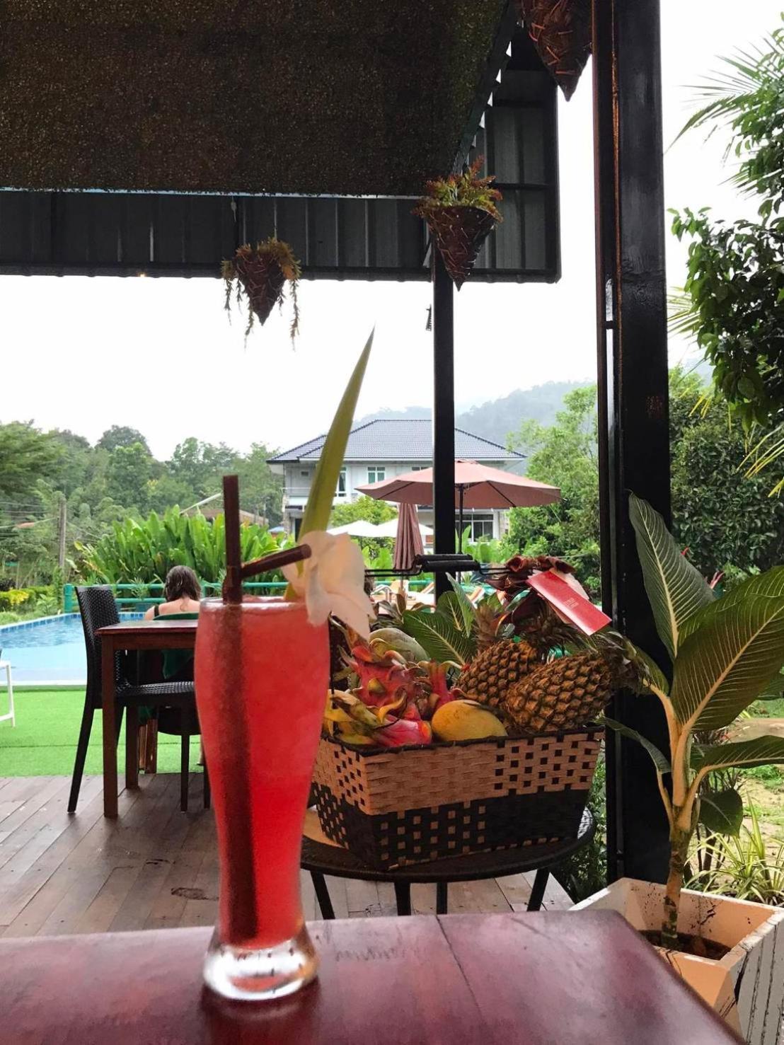 The Royal Bamboo Lodges - Sha Certified Khao Sok National Park Exterior foto
