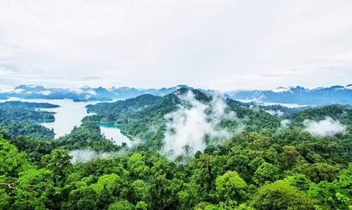 The Royal Bamboo Lodges - Sha Certified Khao Sok National Park Exterior foto